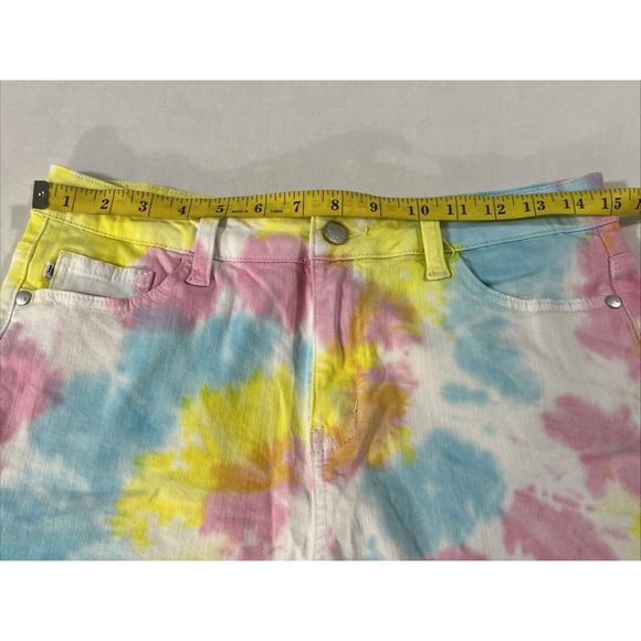 JUDY BLUE Stretch Denim Shorts Pastel Tie Dye Cut Off Raw Hem Women's SZ MED - Picture 2 of 16